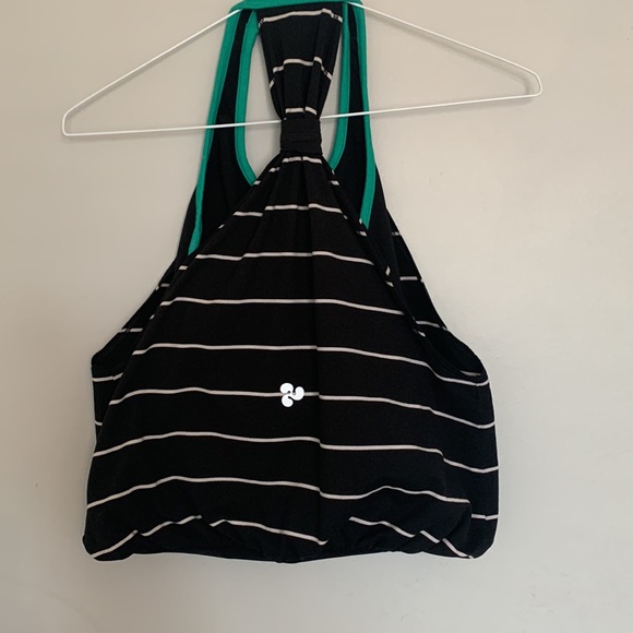 Triple flip sweater and tang top set - Picture 6 of 6